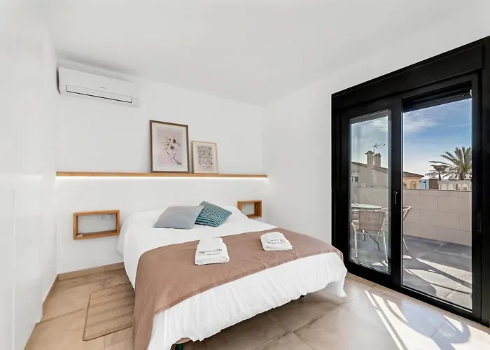 Casa Del Puerto, Encanto Junto Al Mar * Estepona